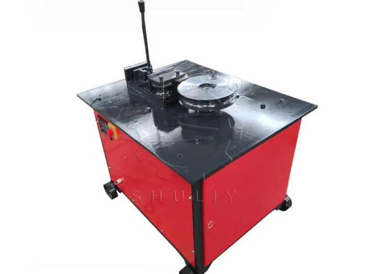 машиной для гибки арматурных труб